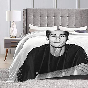 lot 8520 image: Baulerd Dylan OBrien Ultra-Soft Micro Fleece Blanket 60 x50