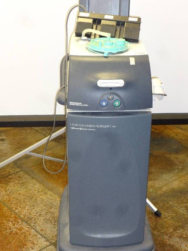 lot 2871 image: Mammogram Machine