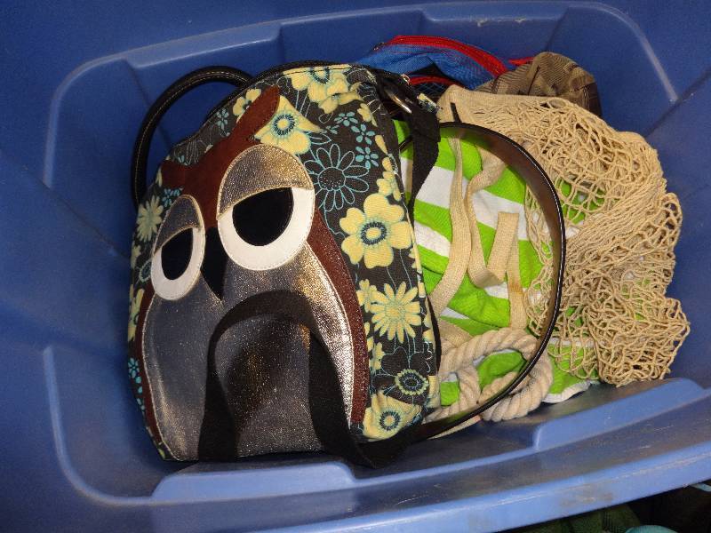 lot 2898 image: lot of Purses