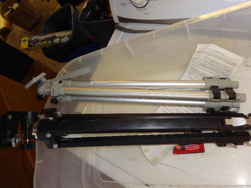 lot 2955 image: Tripods