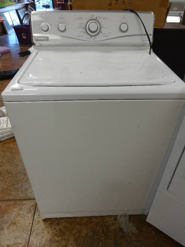 lot 2958 image: Washing Machine