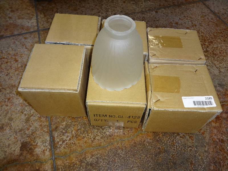 lot 2185 image: 6 Frosted light globes 1 price