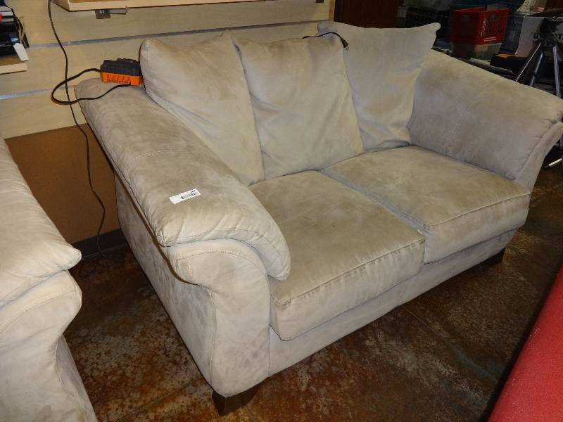 lot 2211 image: Tan Microfiber Loveseat
