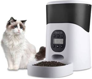 lot 4236 image: Fabula Life 5L Automatic Pet Feeder