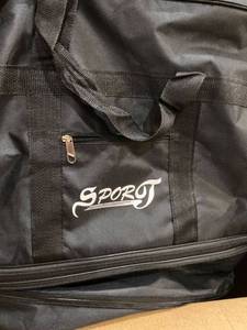 lot 22648 image: SPOROT SPORTS DUFFLE BAG