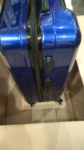 lot 22686 image: HARD SHELL ROLLING SUITCASE SET OF 3 COLOR-BLUE