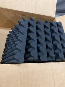 lot 22831 image: Eggcrate Foam Pads