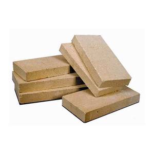 lot 4560 image: RUTLAND Fire Bricks 6 bricks - 4.5 inch x 9 inch x 1.25 inch