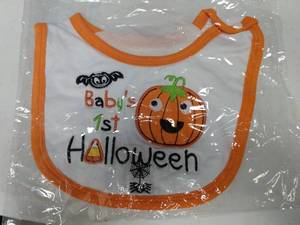 lot 5400 image: Babys 1st Halloween bib