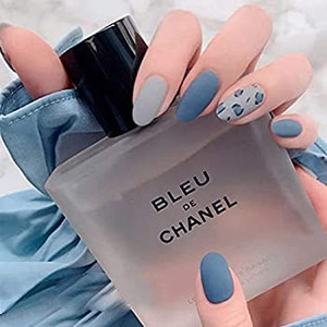 lot 6898 image: Blue Grey Cheetah Press On Nails