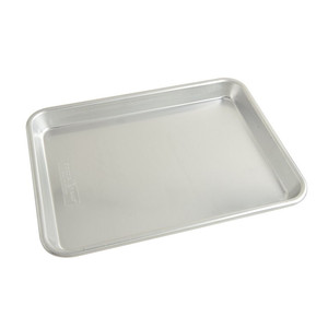 lot 7236 image: Nordic Ware Natural Aluminum Quarter Baking Sheet, 13 x 10