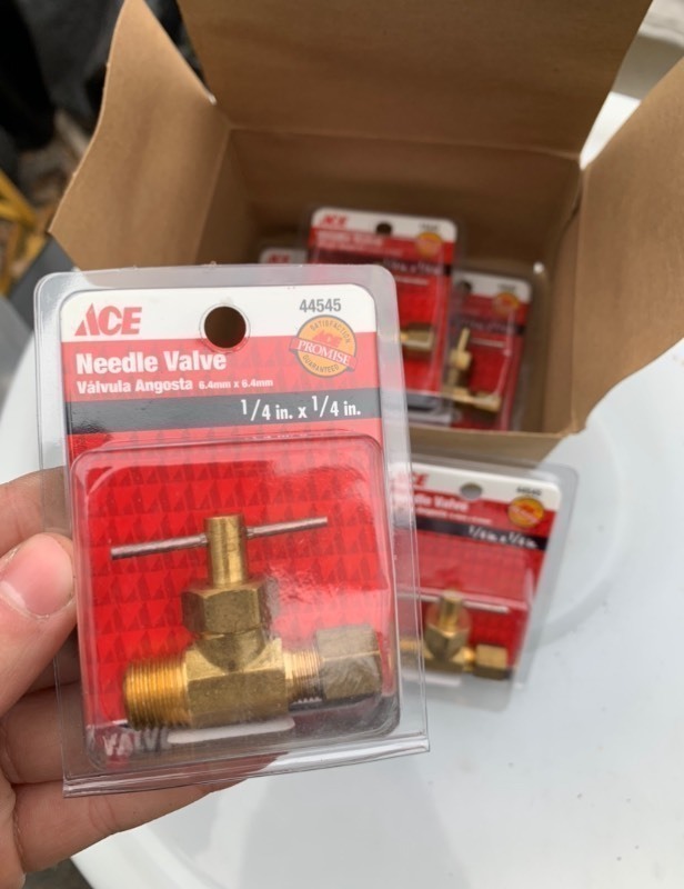 lot 225 image: 5 New Ace Needle Valves 14x14