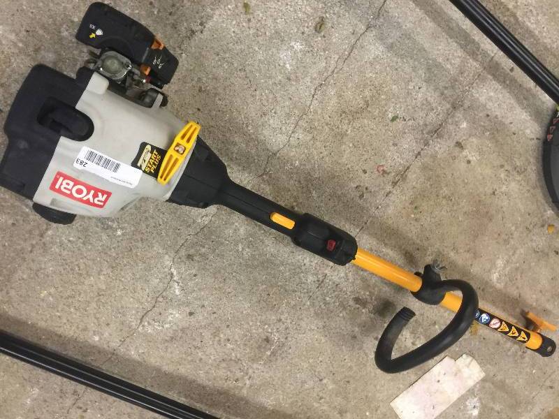 lot 283 image: Ryobi 2 Cycle 26cc Gas Weed Trimmer Weed Wacker RY28000 Straight Shaft Whacker