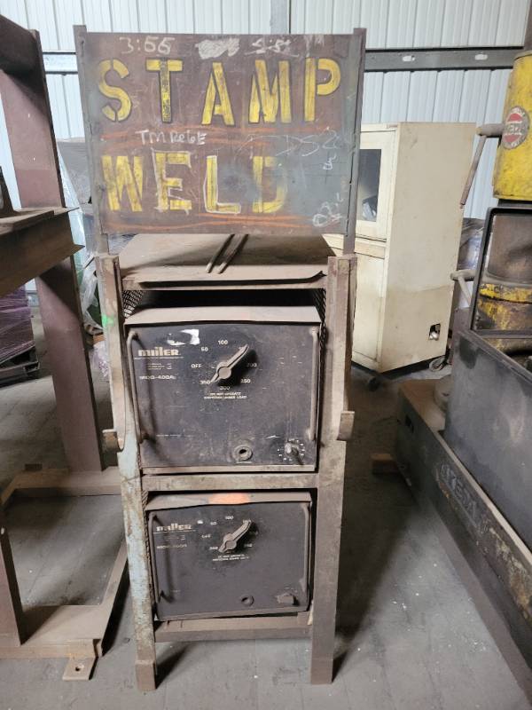 lot 31797 image: (2) Miller Welder Machines (#MOG 400A)