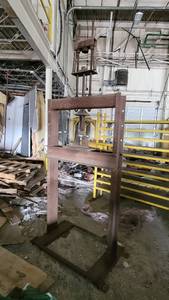 lot 3485 image: 6ft Steel Press&nbsp