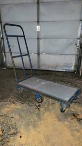 lot 4230 image: Blue Rolling Cart
