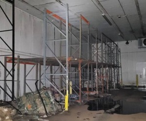 lot 4233 image: Industrial Drive-In Pallet Racking System&nbsp