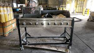 lot 8604 image: Mobile Bakers and Chefs Grill