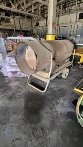 lot 8614 image: Master Shop Heater