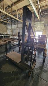 lot 8622 image: Steel Cart