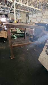 lot 8650 image: 4ft Steel Work Table&nbsp
