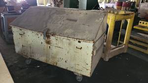 lot 8658 image: Heavy Duty Lico Steel Job Box&nbsp