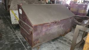 lot 8667 image: Heavy Duty Lico Steel Job Box&nbsp