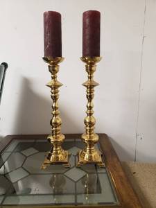 lot 58007 image: Pair Brass Candleholders