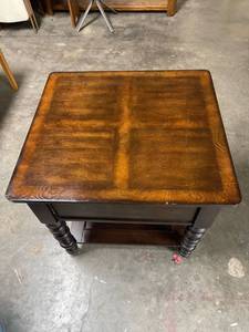 lot 58014 image: large side table