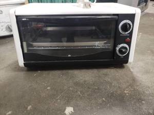 lot 58023 image: Toastmaster Toaster Oven