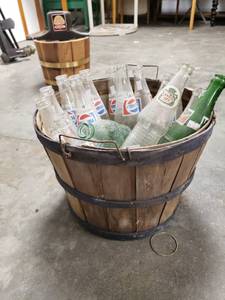 lot 58026 image: Apple Basket of Bottles