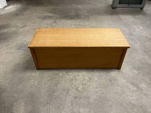 lot 58037 image: handmade wood box