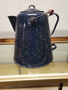 lot 58038 image: Graniteware Kettle