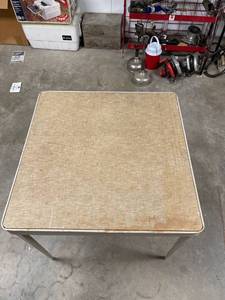 lot 58058 image: folding card table