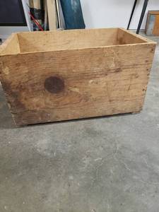 lot 58065 image: Wood Crate