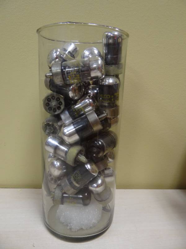 lot 6163 image: Steam Punk Collectors Here ya Go Lot of Classic Vacuum Replacement Tubes