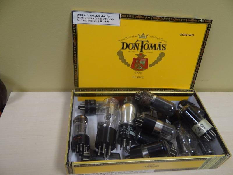 lot 6166 image: Steam Punk Collectors Here ya Go Lot of Vacuum  Tubes in old Don Tomas Cigar box