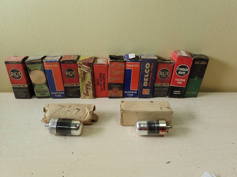 lot 6191 image: Lot of (15) Various Brands Classic Tubes