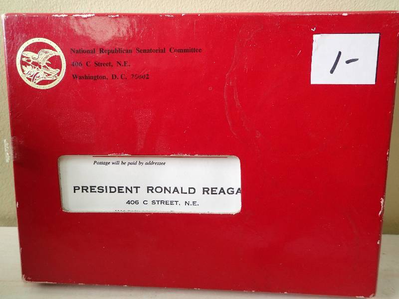 lot 6192 image: National Republican Senatorial Committee 1984 Commemorative Christmas Cards RARE