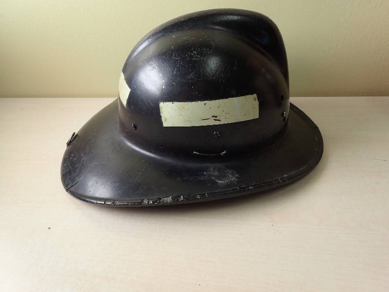 lot 6196 image: Early Rescue Firefighter Hard Hat