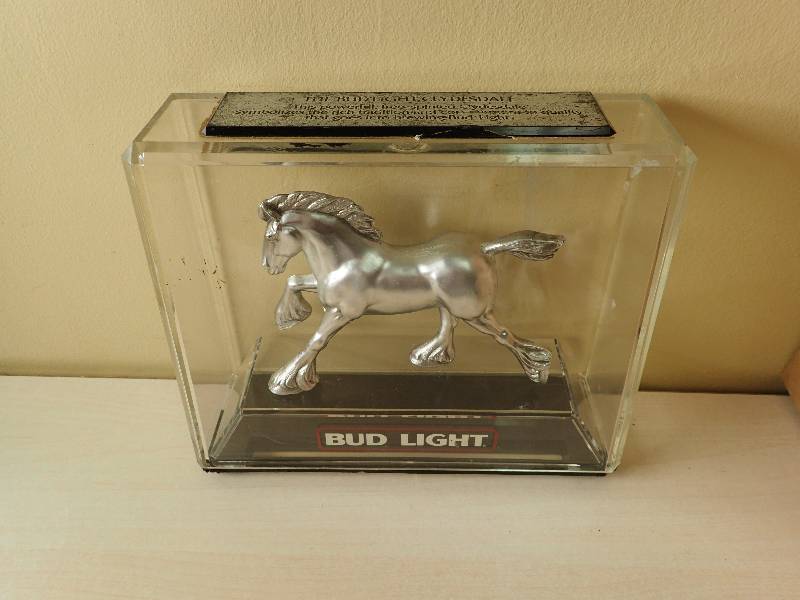 lot 6200 image: Bud Light Collectible Stallion Horse in Case