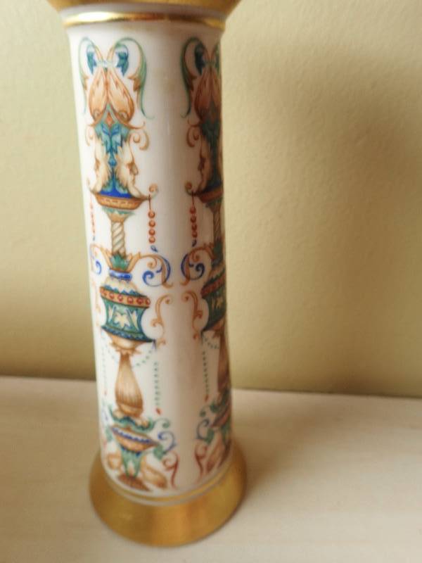lot 4000 image: Old Lenox China Pepper Mill, looks hand painted...