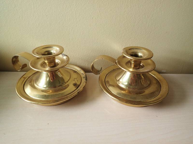 lot 6226 image: Solid Brass Table Top Candle Holders