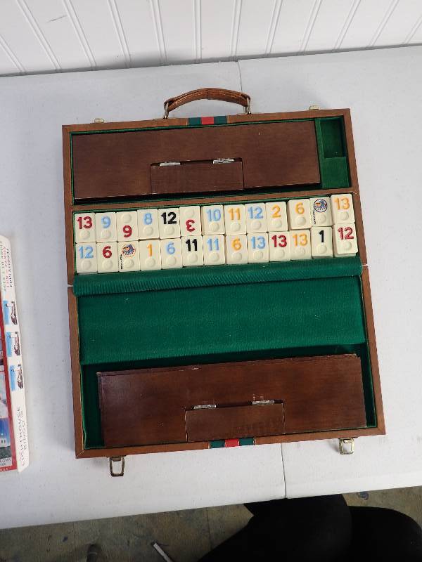 lot 6235 image: Old game with case