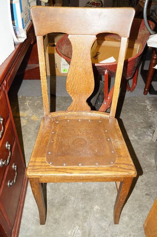 lot 4120 image: Old wood chair leather base