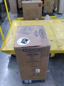 lot 31922 image: GRACO Pack N Play Travel Dome Playard