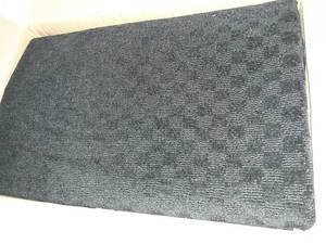 lot 37148 image: medium sized rug black