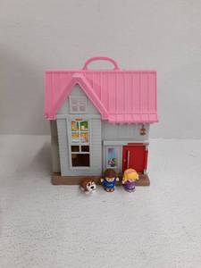 lot 99558 image: Little People Doll House