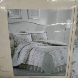 lot 62692 image: Laura Ashley Home  Harper Collection  Luxury Ultra Soft Comforter, All Season Premium Bedding Set, Stylish Delicate Design for Home D�cor, Queen, Sage