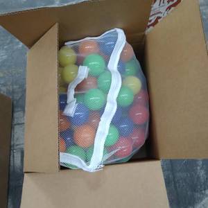 lot 62711 image: BPA FREE PLAYPEN PLASTIC BALLS